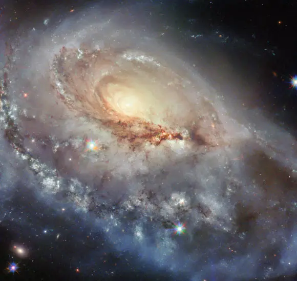 Hubble Space Telescope Captures Distorted Spiral Galaxy: NGC 1961