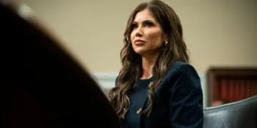 Boulder suspect’s family set to be taken into federal custody