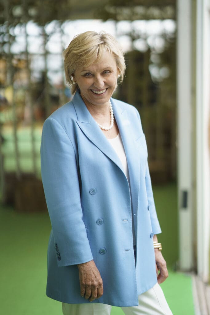 Tina Brown says Meghan Markle’s ‘ideas are total crap,’ calls Prince Harry ‘naïve’ and working with Harvey Weinstein was ‘dumbest’ career move