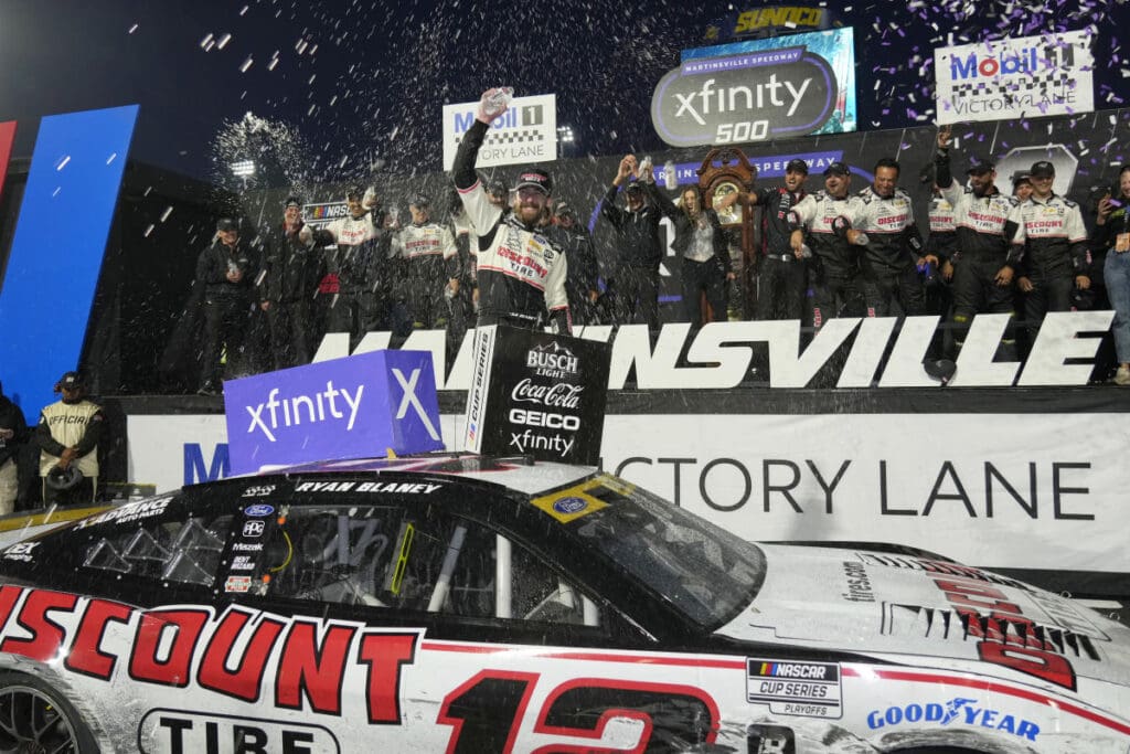 NASCAR: Ryan Blaney wins at Martinsville for the second straight year to earn a chance at the title