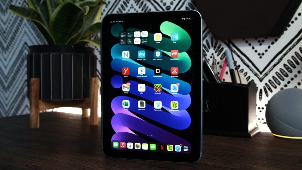 I tested the iPad Mini 7 for a week, and its the ultraportable tablet to beat at $100 off