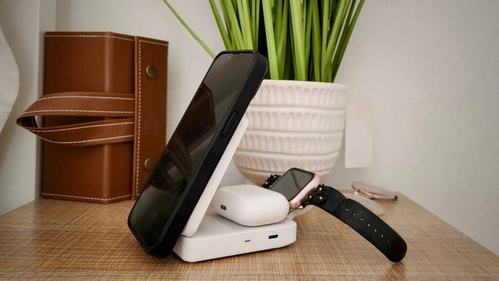 Apple fans will love this versatile Qi2 charging station from Amazon (and it’s on sale)