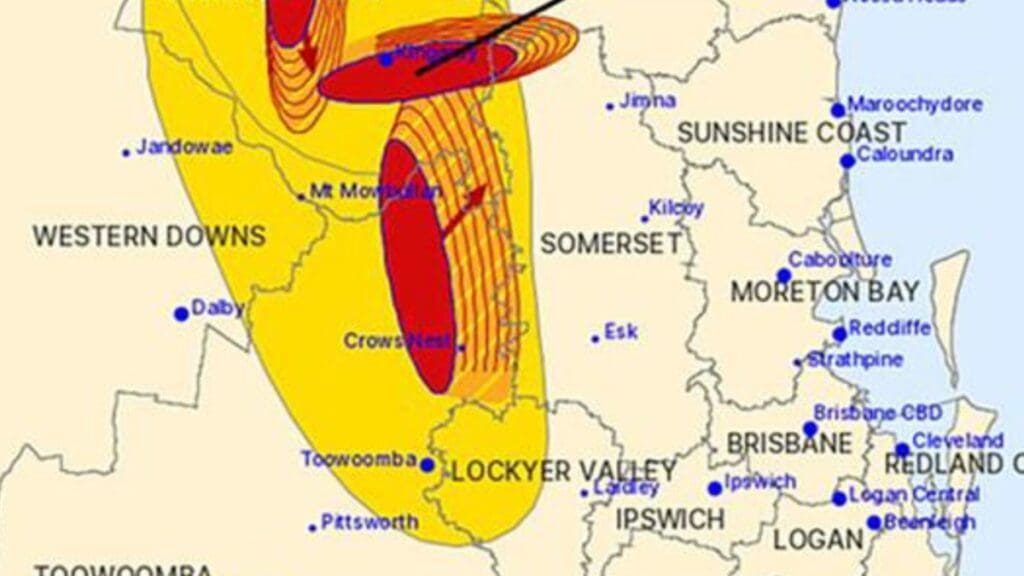 Flash flooding rescues in Queensland as thunderstorms bring dangerous rainfall and flood warnings