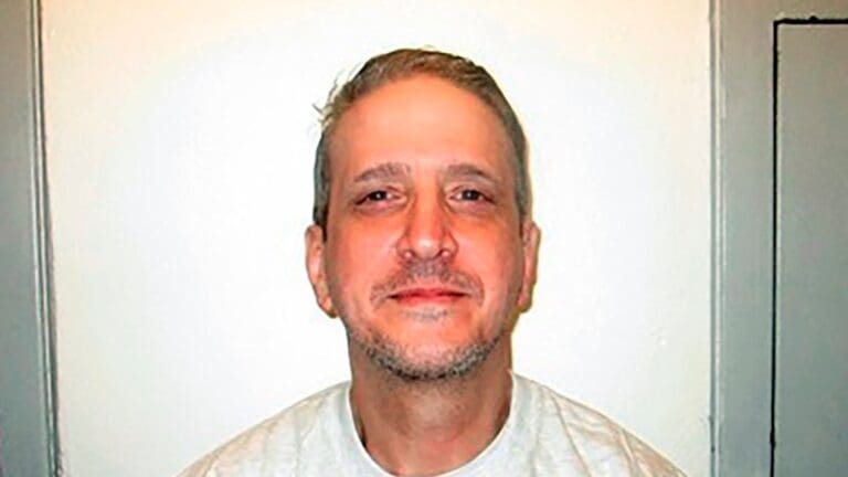 US Supreme Court throws out Oklahoma man’s murder conviction, death sentence US Supreme Court throws out Oklahoma man’s murder conviction, death sentence