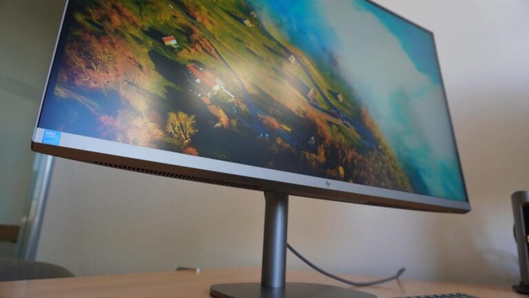 Is this Windows all-in-one a worthy iMac M4 alternative? The 32-inch display says yes Is this Windows all-in-one a worthy iMac M4 alternative? The 32-inch display says yes