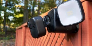 This $87 battery floodlight camera is just what my dark yard needed