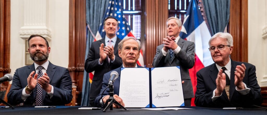 Abbott Signs Texas School Choice Bill Into Law