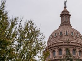 Texas Dems vow to continue battle after Abbott orders their arrests