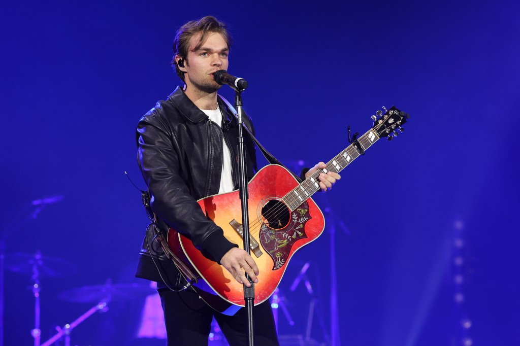Country singer Conner Smith returns to the stage after tragic crash that killed elderly woman