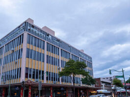 Police Hunting for Acid-Throwing Attacker in Hawaii